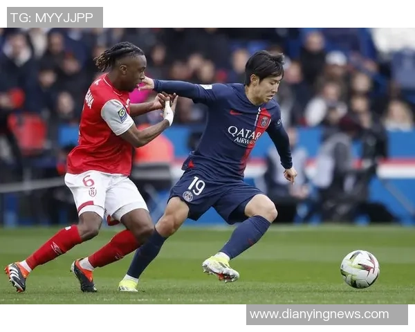 英超激战：拜仁逆转巴黎圣日耳曼乌龙球引发争议与全场沸腾