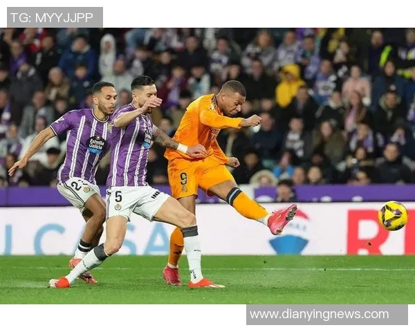 西甲激战曼联大胜里昂六球狂潮中帽子戏法点燃全场激情